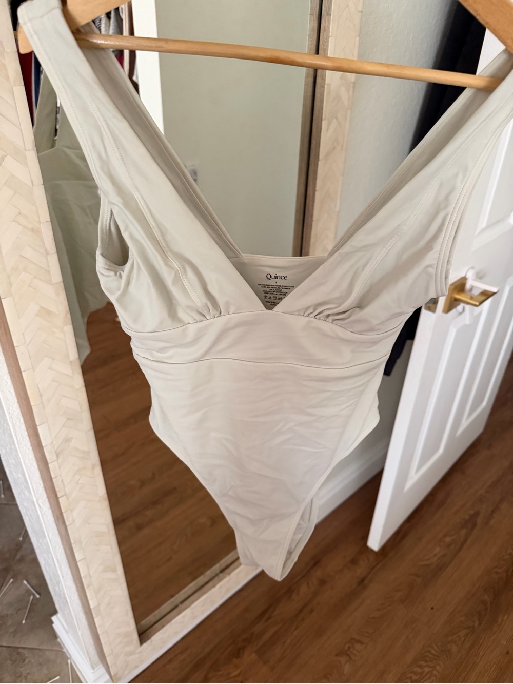 Quince White Italian Plunge One-Piece Bathingsuit - Picture 3 of 6